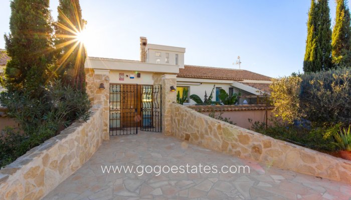 Te koop - Huis - Vrijstaande Villa - San Miguel De Salinas - San Miguel de Salinas Centro