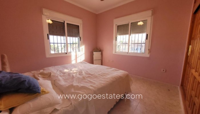 Te koop - Huis - Vrijstaande Villa - Rojales - Quesada