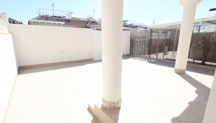 Te koop - Huis - Halfvrijstaande woning - Torrevieja - Nueva Torrevieja
