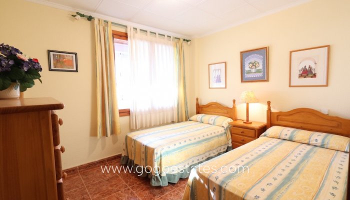 Te koop - Appartement - Appartement op de middelste verdieping - Torrevieja - Torrevieja Centro