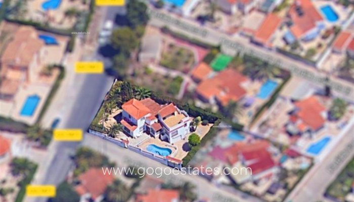 Te koop - Huis - Vrijstaande Villa - Calpe - Calpe Centro