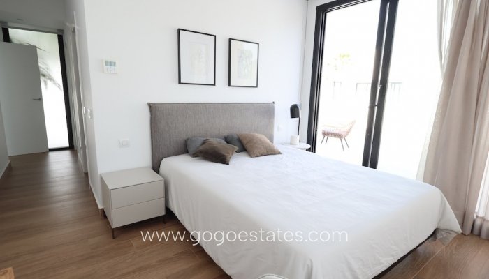 Te koop - Huis - Vrijstaande Villa - Rojales - Quesada