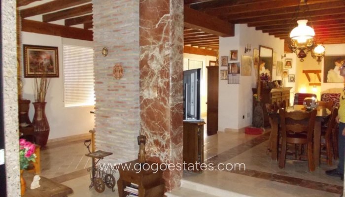 Te koop - Huis - Vrijstaande Villa - Orihuela - Orihuela Centro