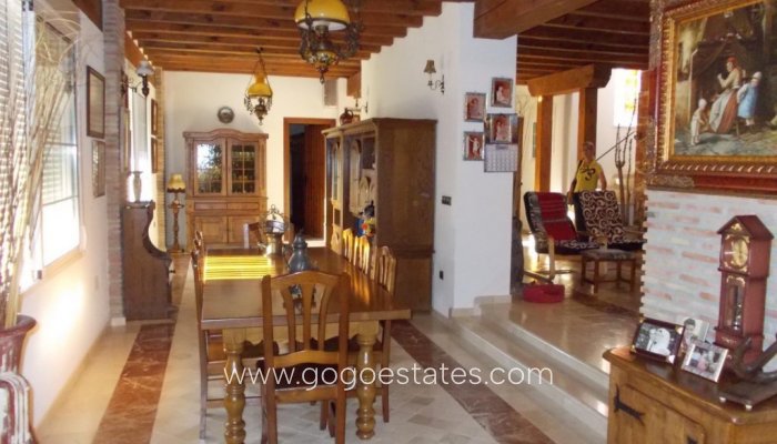 Te koop - Huis - Vrijstaande Villa - Orihuela - Orihuela Centro