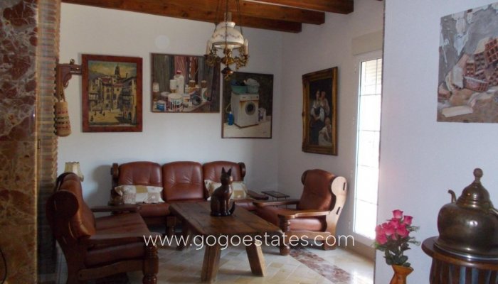 Te koop - Huis - Vrijstaande Villa - Orihuela - Orihuela Centro