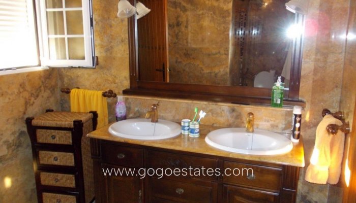 Te koop - Huis - Vrijstaande Villa - Orihuela - Orihuela Centro