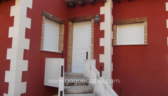 Te koop - Huis - Vrijstaande Villa - Orihuela - Orihuela Centro