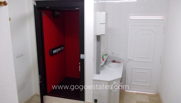 Te koop - Huis - Vrijstaande Villa - Orihuela - Orihuela Centro