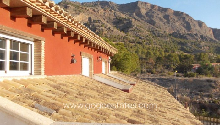 Te koop - Huis - Vrijstaande Villa - Orihuela - Orihuela Centro