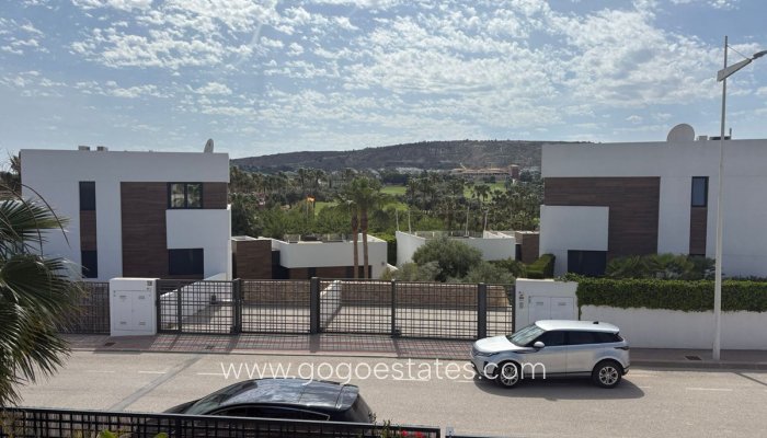 Te koop - Huis - Vrijstaande Villa - Algorfa - La finca golf