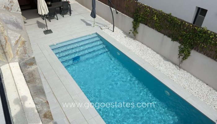 Te koop - Huis - Vrijstaande Villa - Algorfa - La finca golf