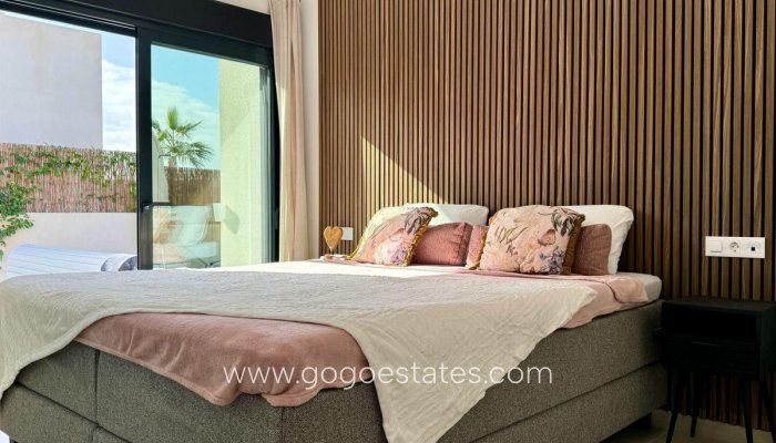 Te koop - Huis - Vrijstaande Villa - Algorfa - La finca golf