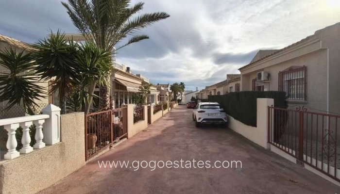 Te koop - Huis - Vrijstaande Villa - Algorfa - Algorfa Centro