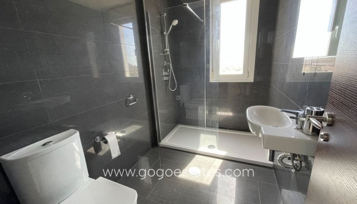 Te koop - Huis - Vrijstaande Villa - Monforte del Cid - Monforte del Cid Centro