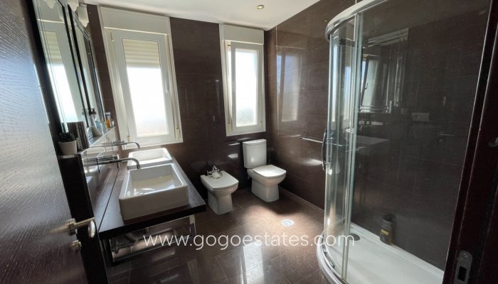 Te koop - Huis - Vrijstaande Villa - Monforte del Cid - Monforte del Cid Centro