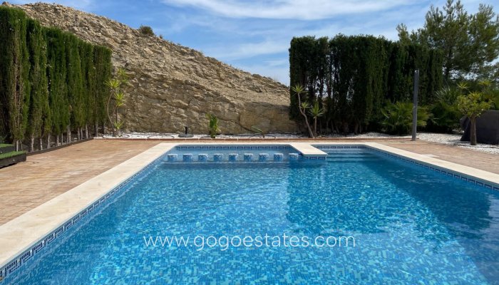 Te koop - Huis - Vrijstaande Villa - Monforte del Cid - Monforte del Cid Centro