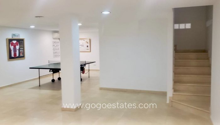 Te koop - Huis - Vrijstaande Villa - Monforte del Cid - Monforte del Cid Centro