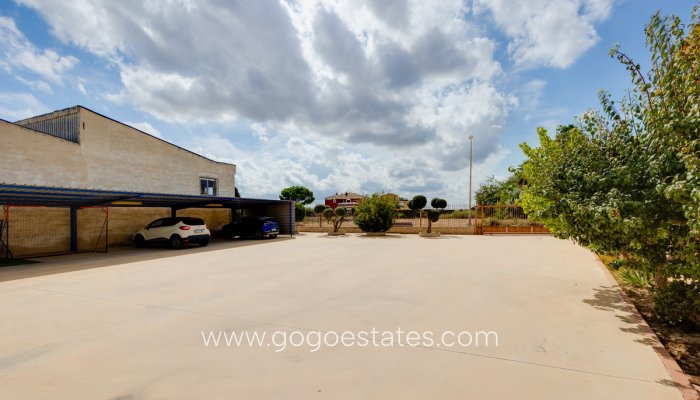 Te koop - Huis - Vrijstaande Villa - Orihuela - Orihuela Centro