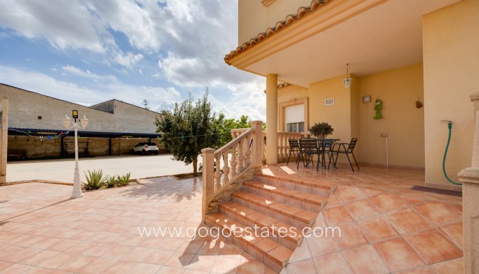 Te koop - Huis - Vrijstaande Villa - Orihuela - Orihuela Centro