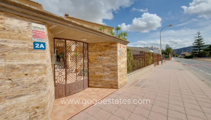 Te koop - Huis - Vrijstaande Villa - Orihuela - Orihuela Centro
