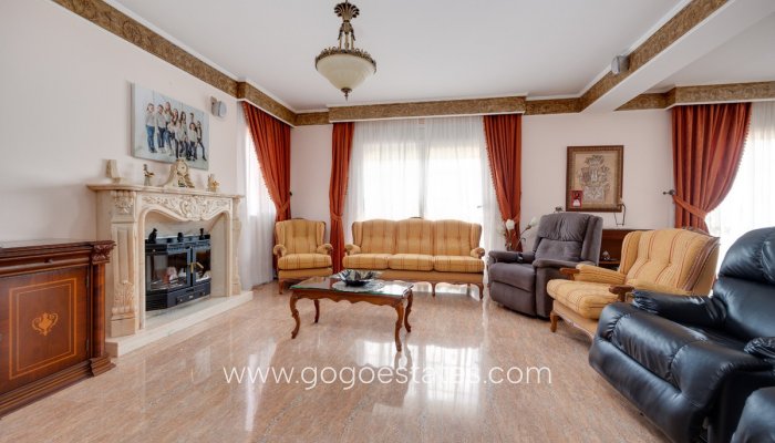 Te koop - Huis - Vrijstaande Villa - Orihuela - Orihuela Centro