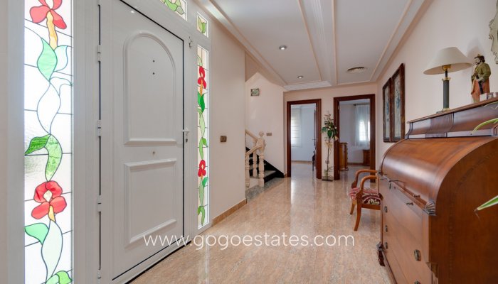 Te koop - Huis - Vrijstaande Villa - Orihuela - Orihuela Centro