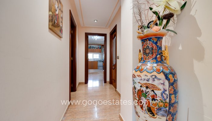 Te koop - Huis - Vrijstaande Villa - Orihuela - Orihuela Centro