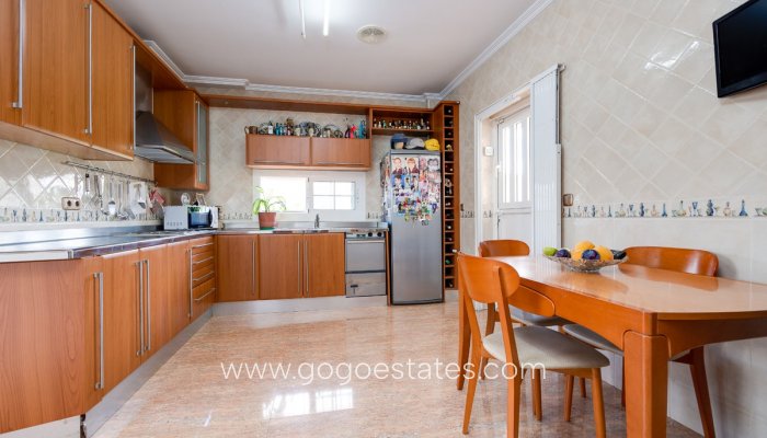 Te koop - Huis - Vrijstaande Villa - Orihuela - Orihuela Centro