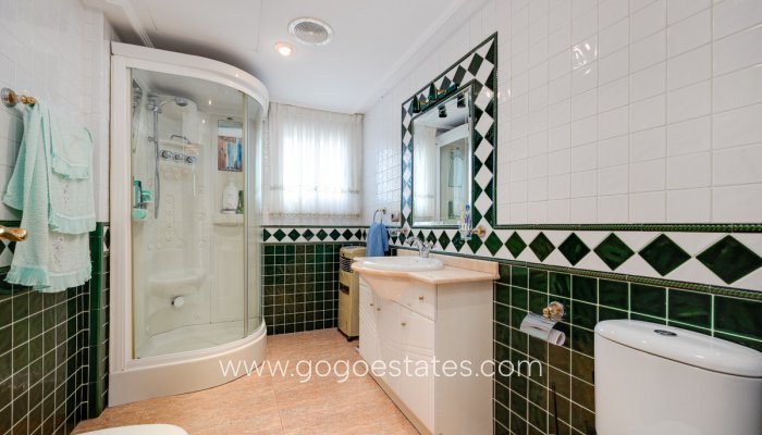 Te koop - Huis - Vrijstaande Villa - Orihuela - Orihuela Centro