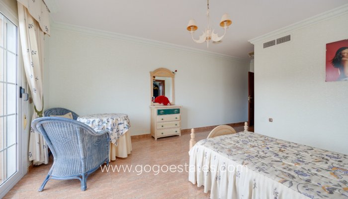 Te koop - Huis - Vrijstaande Villa - Orihuela - Orihuela Centro