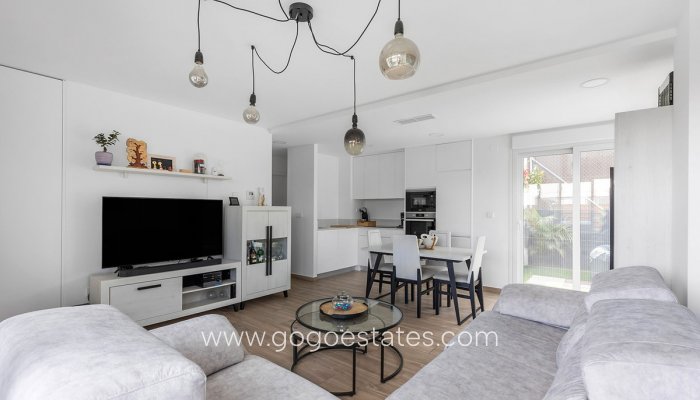 Te koop - Huis - Halfvrijstaande woning - Orihuela - Vista Bella Golf