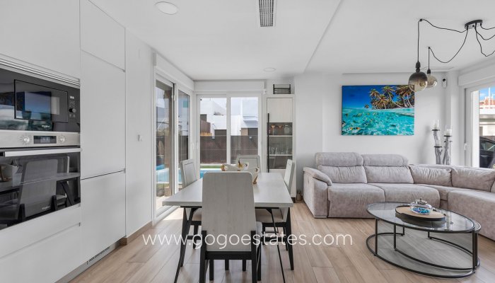 Te koop - Huis - Halfvrijstaande woning - Orihuela - Vista Bella Golf