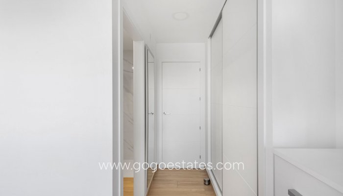 Te koop - Huis - Halfvrijstaande woning - Orihuela - Vista Bella Golf