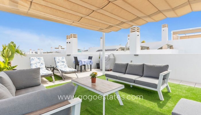 Te koop - Huis - Halfvrijstaande woning - Orihuela - Vista Bella Golf