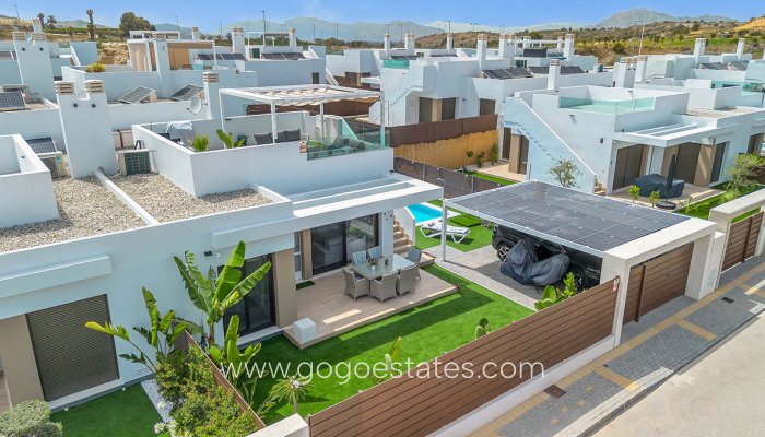 Te koop - Huis - Halfvrijstaande woning - Orihuela - Vista Bella Golf