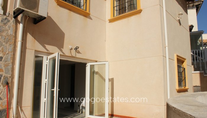 Te koop - Huis - Vrijstaande Villa - Orihuela - La Zenia