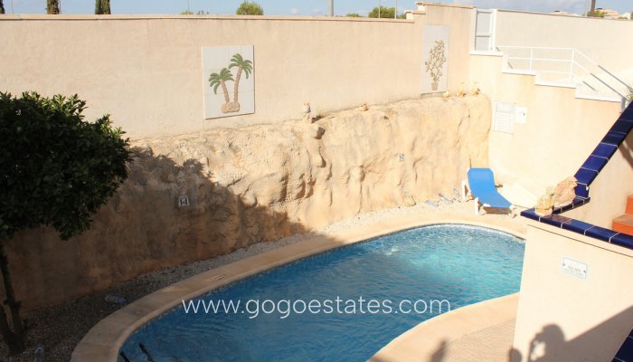 Te koop - Huis - Vrijstaande Villa - Orihuela - La Zenia