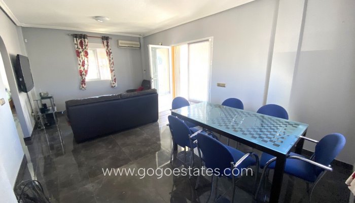 Te koop - Huis - Vrijstaande Villa - Orihuela - La Zenia