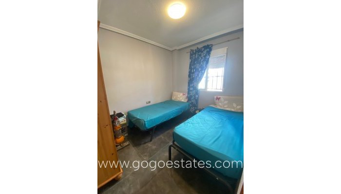 Te koop - Huis - Vrijstaande Villa - Orihuela - La Zenia