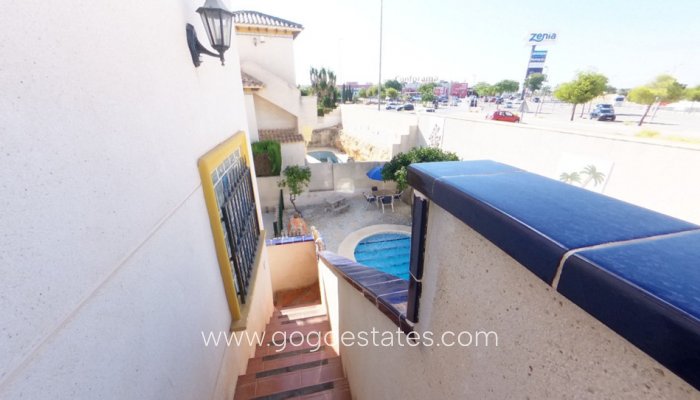 Te koop - Huis - Vrijstaande Villa - Orihuela - La Zenia