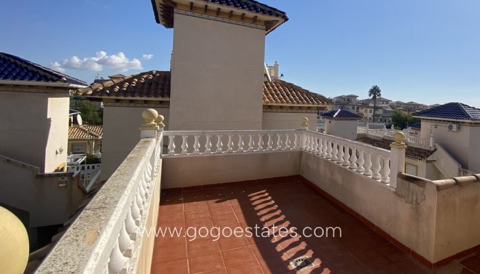 Te koop - Huis - Vrijstaande Villa - Orihuela - La Zenia