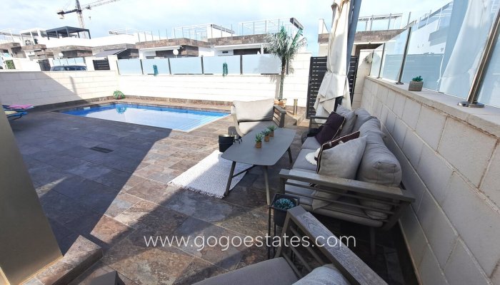 Te koop - Huis - Vrijstaande Villa - Orihuela - Villamartin