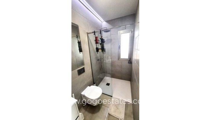 Te koop - Huis - Vrijstaande Villa - Orihuela - Villamartin