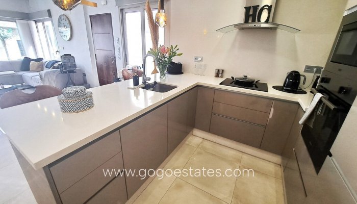 Te koop - Huis - Vrijstaande Villa - Orihuela - Villamartin