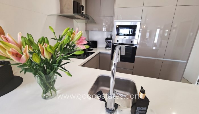 Te koop - Huis - Vrijstaande Villa - Orihuela - Villamartin