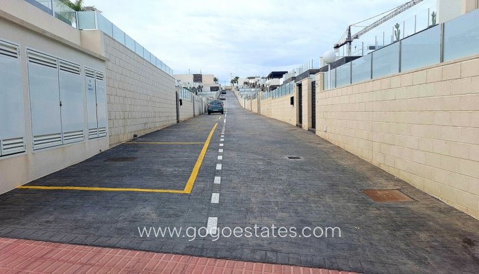 Te koop - Huis - Vrijstaande Villa - Orihuela - Villamartin