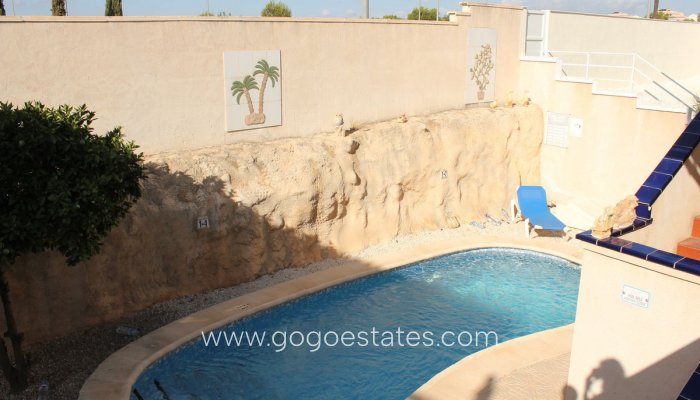 Te koop - Huis - Vrijstaande Villa - Orihuela - La Zenia