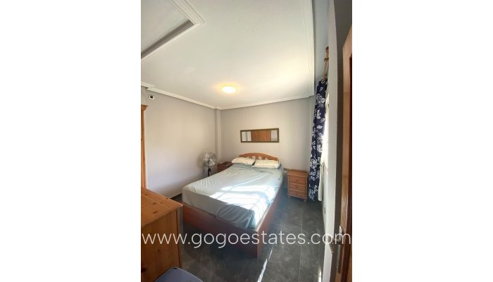 Te koop - Huis - Vrijstaande Villa - Orihuela - La Zenia