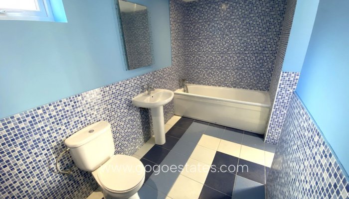 Te koop - Huis - Vrijstaande Villa - Orihuela - La Zenia