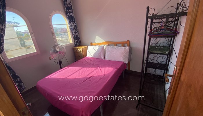 Te koop - Huis - Vrijstaande Villa - Orihuela - La Zenia